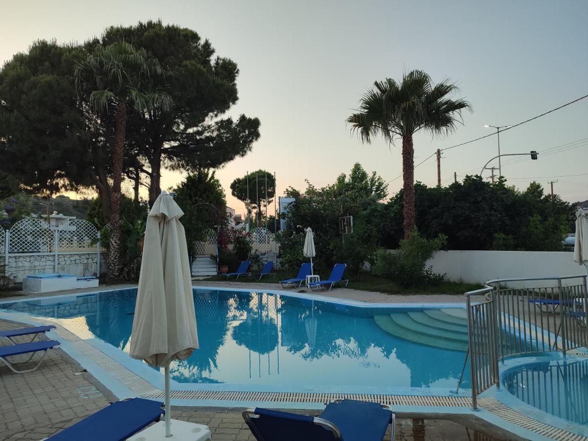 Dolphin Apartments Faliraki Extérieur photo
